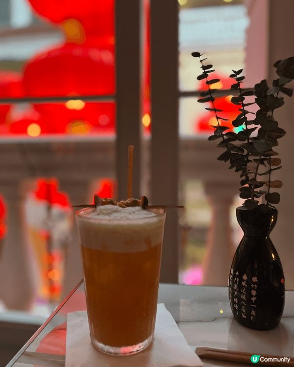 位於灣仔囍帖街的Cooshti, 店內裝修是歐陸式風格，共有...