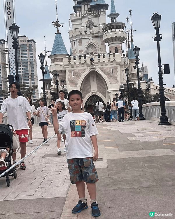 暑假時，第一次帶著兩個小朋友，去韓國旅遊??????