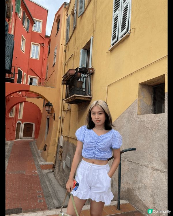 來到依個充滿檸檬同芒果色的Menton～ 地理位置上同義大利...