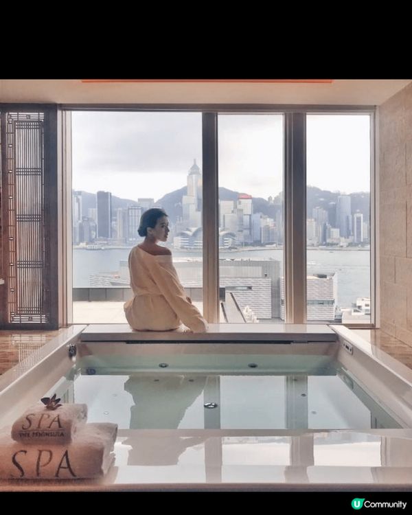 1）香港半島酒店水療Spa, 相片中有代表香港的美景，是香港...