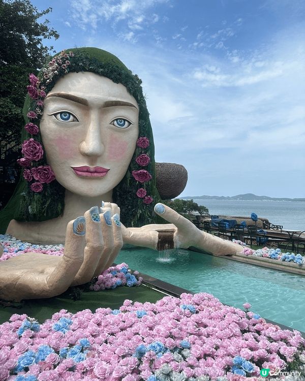 芭堤雅美人魚餐廳真的很驚艷，鳥巢座位也是個打卡位，配搭一望無...