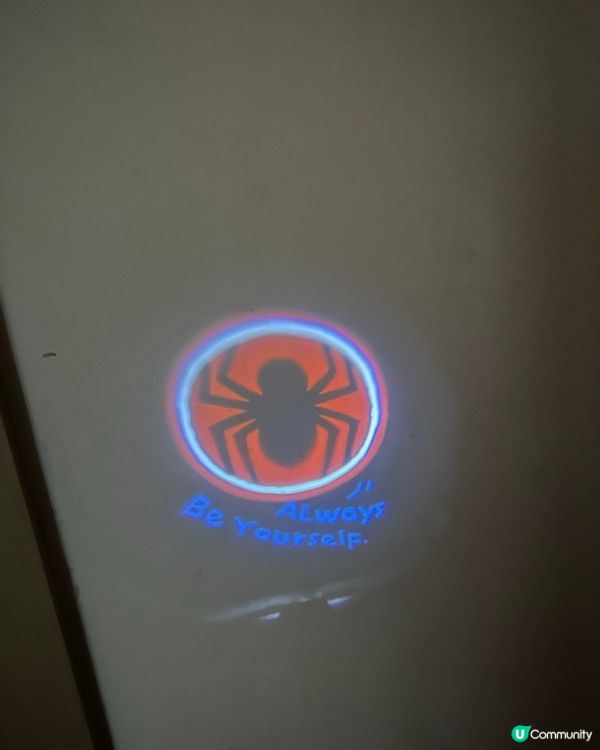 蜘蛛俠主題蛋糕仲有投影玩具