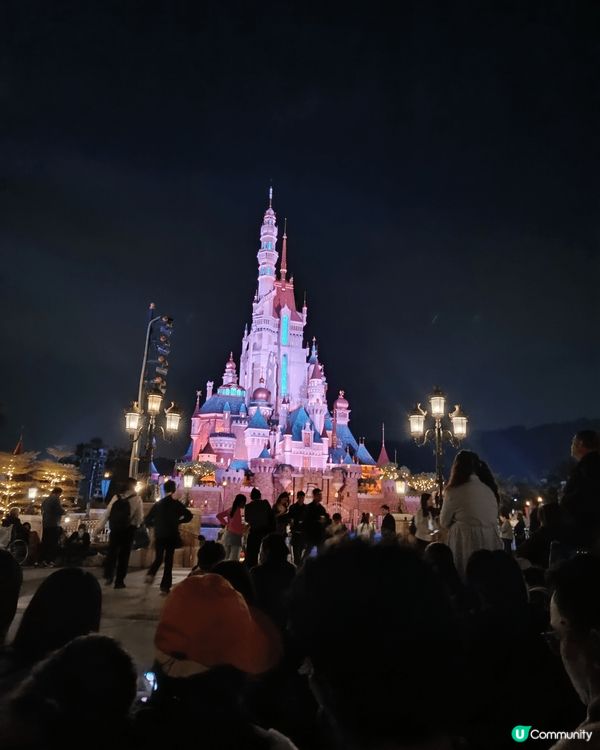 這些照片是我在香港迪士尼樂園拍的，為什麼我要介紹迪士尼樂園？...