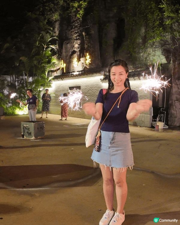 去珠海御溫泉有得浸溫泉之餘又可以去附近大型商場消遣，好玩又多...