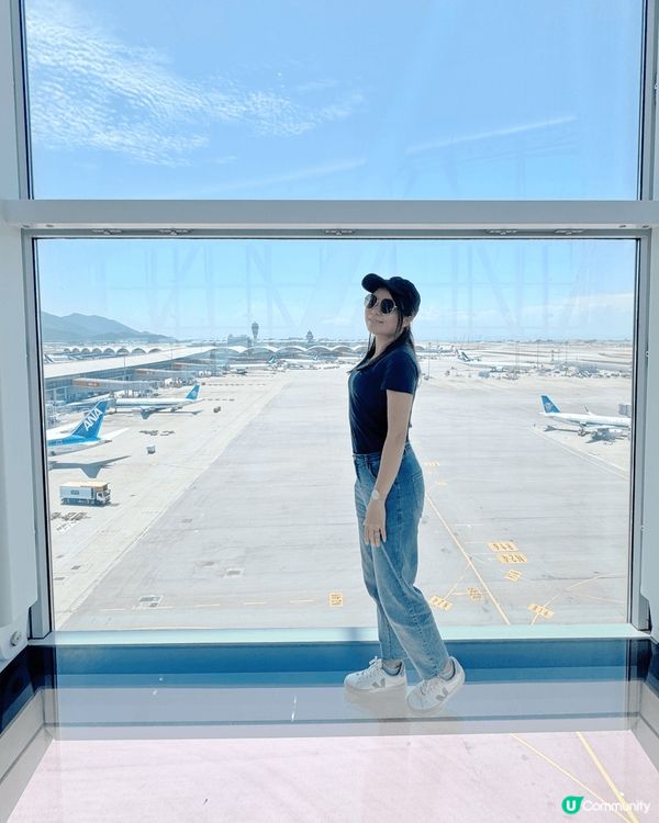 香港機場打卡點！Sky bridge 玻璃地面近距離觀看飛機...