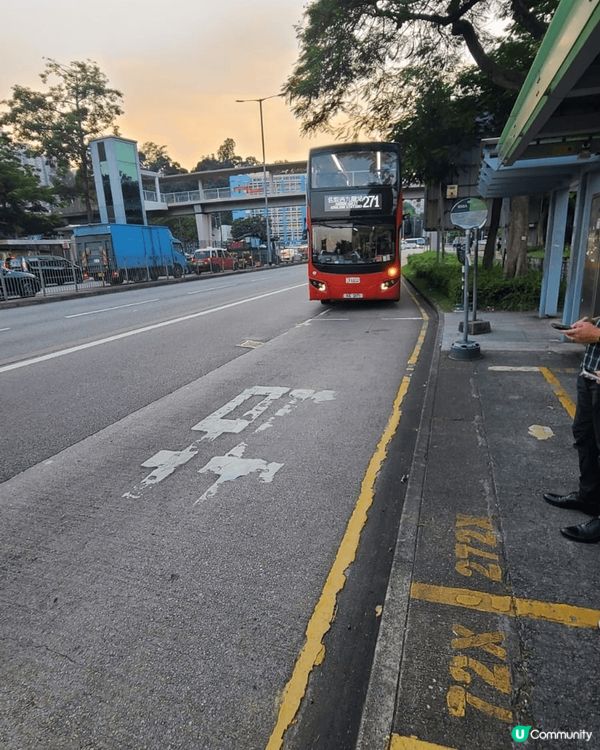假日落馬洲口岸過關情況人山人海群情兇湧現人龍