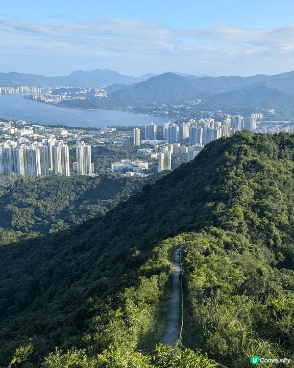 香港行山就出曬名喇！不過九龍坑山雖然唔太出名，但係佢嘅景色絕...