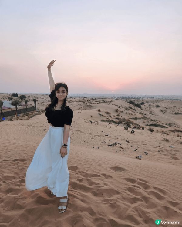 杜拜沙漠是阿聯酋的一片廣闊沙漠，佔地約225平方公里，約佔杜...