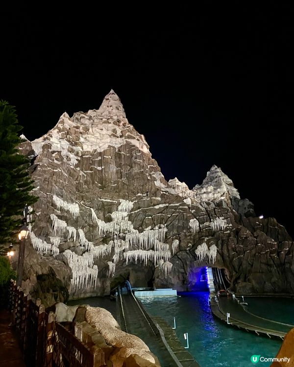 珠海長隆海洋王國:有好多刺激嘅機動遊戲,有一個我驚到只敢玩一...