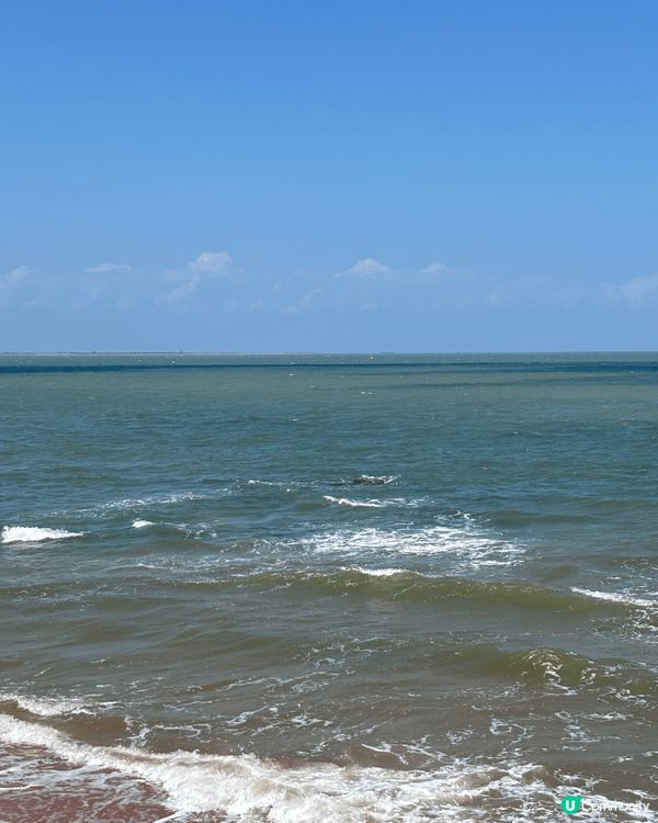 以上是在海口的觀景台景點，有椰子樹，有大海，海口的物價低，風...