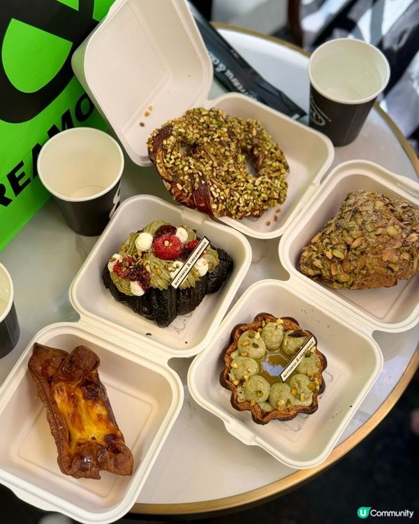 深圳麵包天堂🤩  開心果牛角包
&黃油與麵包，幸福感滿滿！