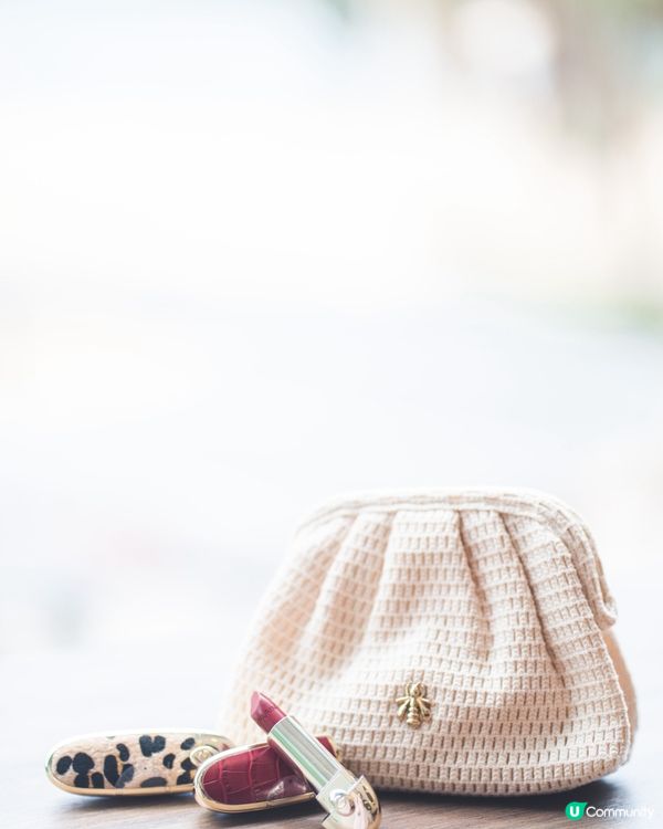 一直都好欣賞 @Guerlain 嘅經典寶石唇膏設計