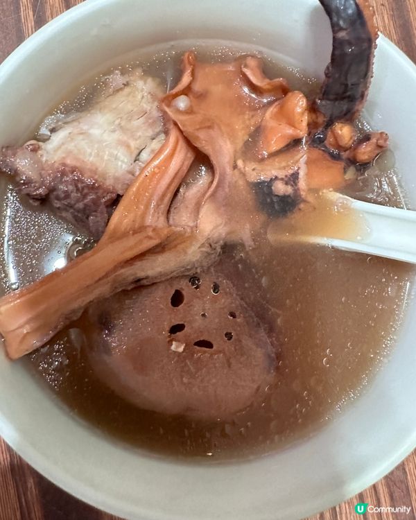蓮藕章魚，栗子排骨湯