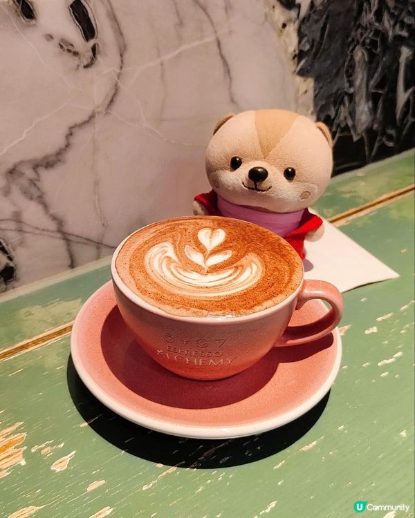 《易出片！海港城悠閒咖啡店》