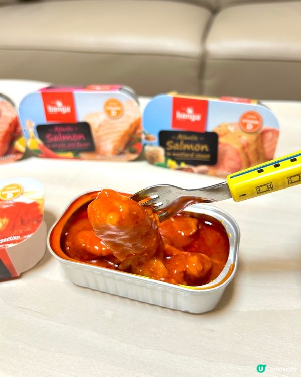 【 每啖都滿載三文魚的油香 】