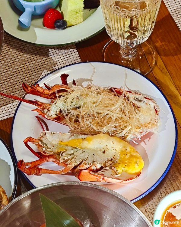 忙完一輪😌就諗起想食大餐💗即刻約屋企人去逸東酒店普慶餐廳 T...