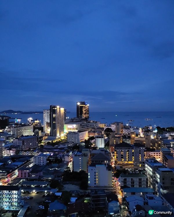 小朋友的沙池和泳池