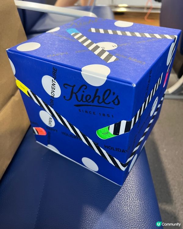 Kiehl’s 限量版聖誕月歷