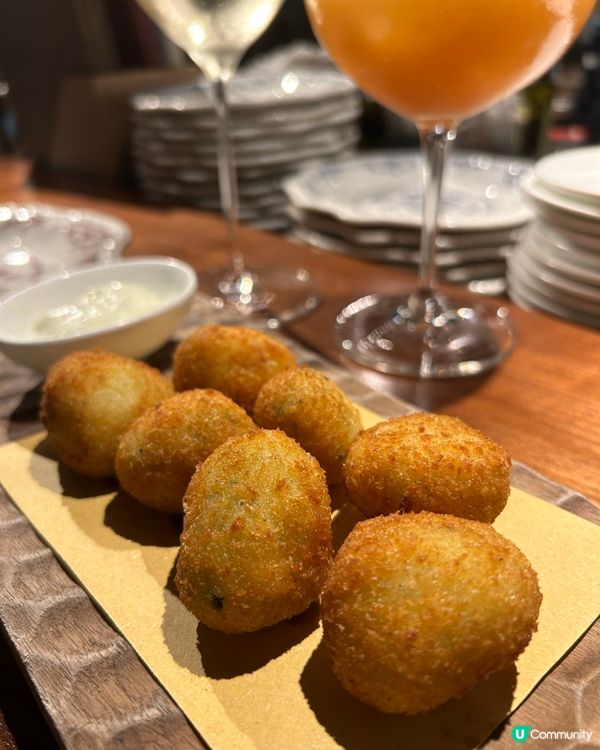 跑馬地手工意粉酒吧餐廳生日飯 🎉