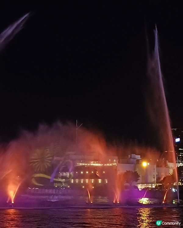 香港首個大型海上水幕光影之旅 — 特色匯演暨嘉年華」