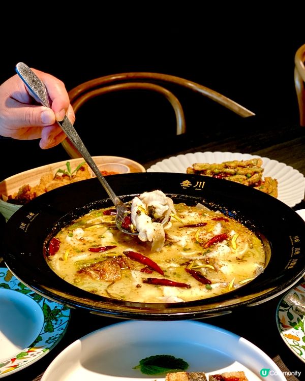 ✨深圳🇨🇳-⚠️💬招牌老坛酸菜魚⁉️💢竟然有不辣口味⁉️📣見內文🔍