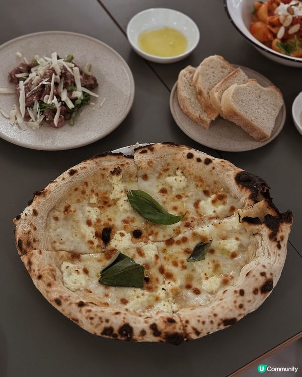 🖤🤍排隊快兩小時最近很火的 ◜ PECORINO ◞ ෆ​ 