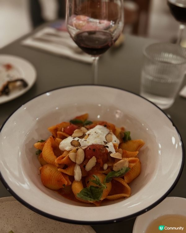 🖤🤍排隊快兩小時最近很火的 ◜ PECORINO ◞ ෆ​ 