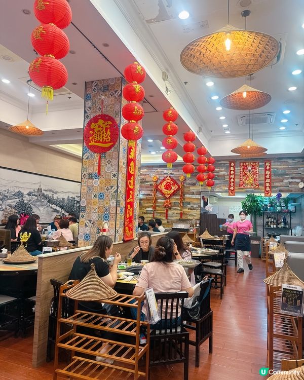 蒸氣火鍋海鮮宴 🦀🥢  
小漁港海鮮舫，鮮味爆發！