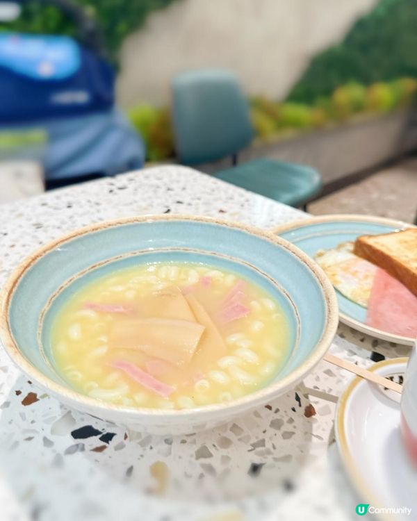 早餐必飲黑白熱奶茶