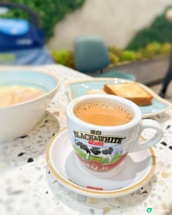 早餐必飲黑白熱奶茶