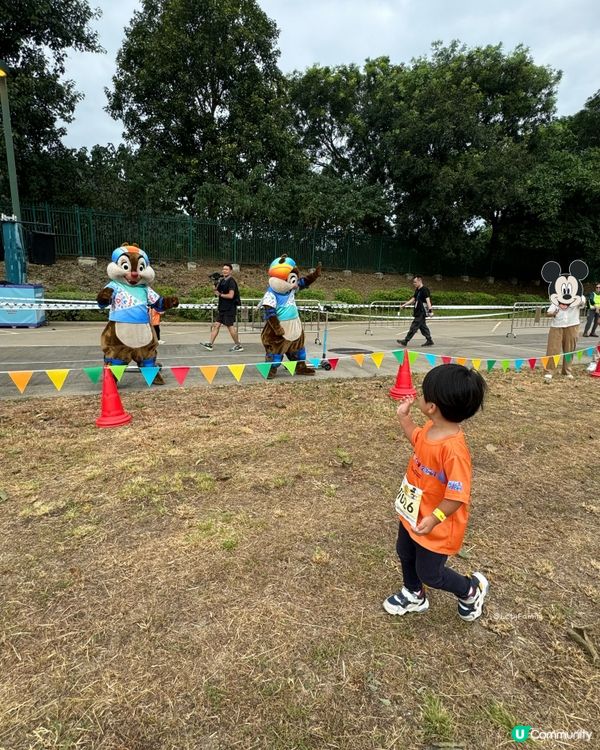 細細跑200米🏆米奇獎牌勁得意🤩