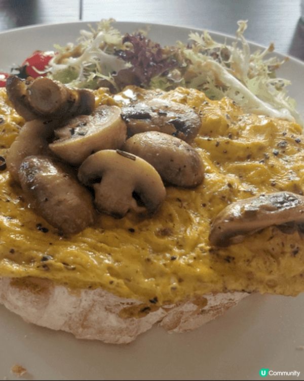 Mousse cheese cake 好鬆軟加生果, 口感清...