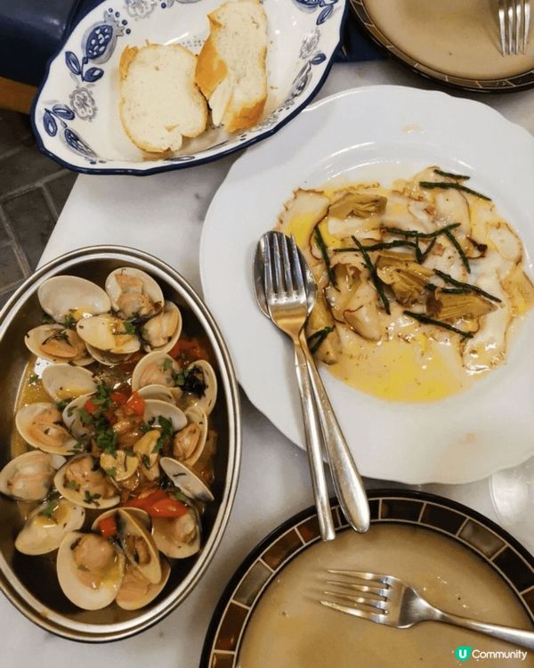 我鐘意?餐廳係Trattoria Piccolo，呢間餐廳門...