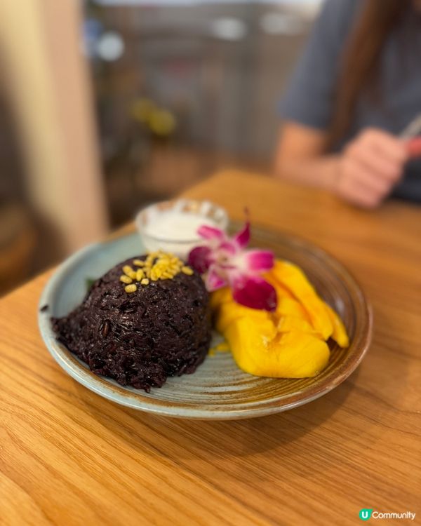 灣仔泰國菜食好西😋  身份證優惠抵到爛！