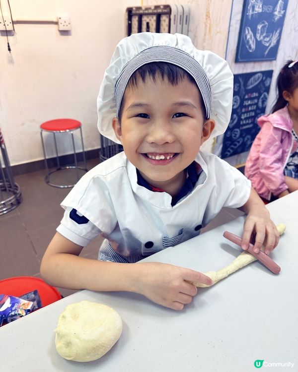 參觀多多美麵飽西餅公司及整麵包