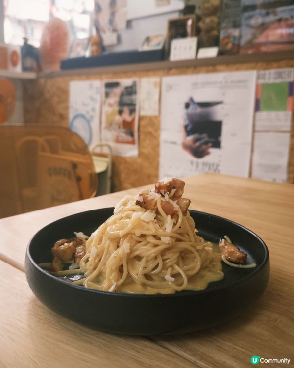 ✣ 鬧市中的咖啡店 ✣