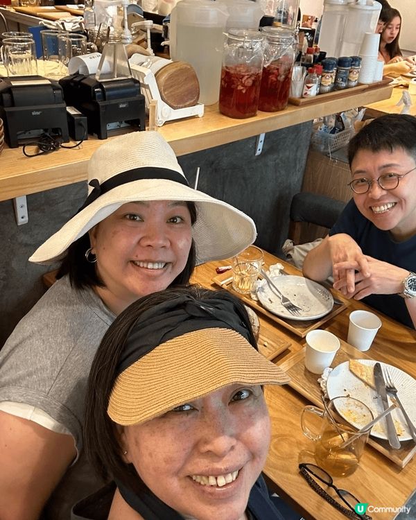 約了姐妹去長洲 食下下午茶大家傾傾計 我們永遠有講不完話題 ...