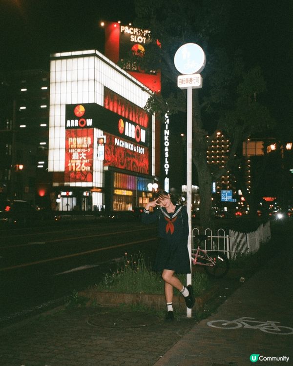 第一張係大阪環球影城，臨走之前留念??但係因為跌?頭箍所以用...