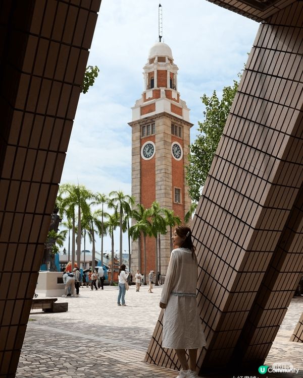 打卡熱點，香港的尖沙咀真的很美！ 誠品書店有個隱藏的打卡靚位...