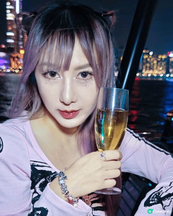 香港維港海中心，永遠都係我心目中No.1 打卡熱點，沿海都有...