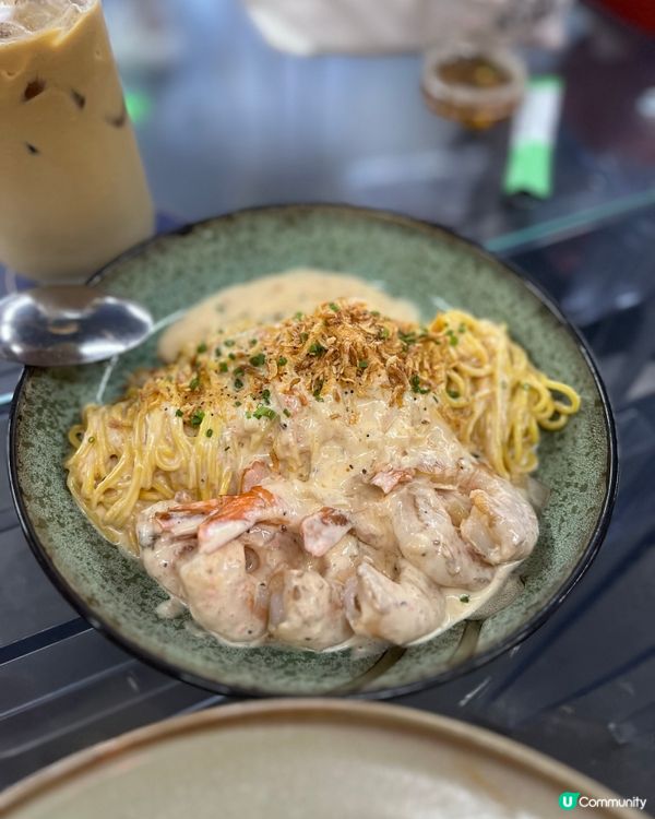 ## 旺角砵蘭街隱世cafe🍻  生日飯必選！ 🎉