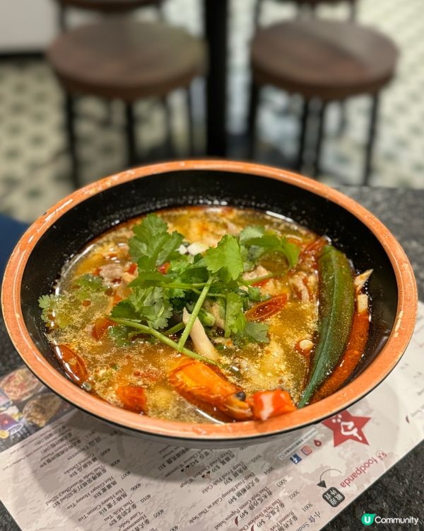 尖沙咀泰式船麵🍜  泰濃麵😋  酸辣鮮香，正！