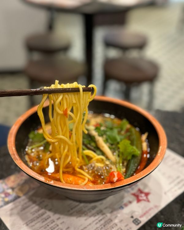 尖沙咀泰式船麵🍜  泰濃麵😋  酸辣鮮香，正！