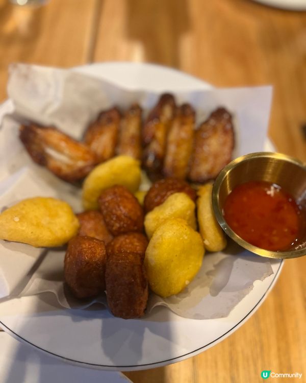 旺角樓上cafe 🎂🎉  復古懷舊，玩遊戲，同朋友慶生一流！