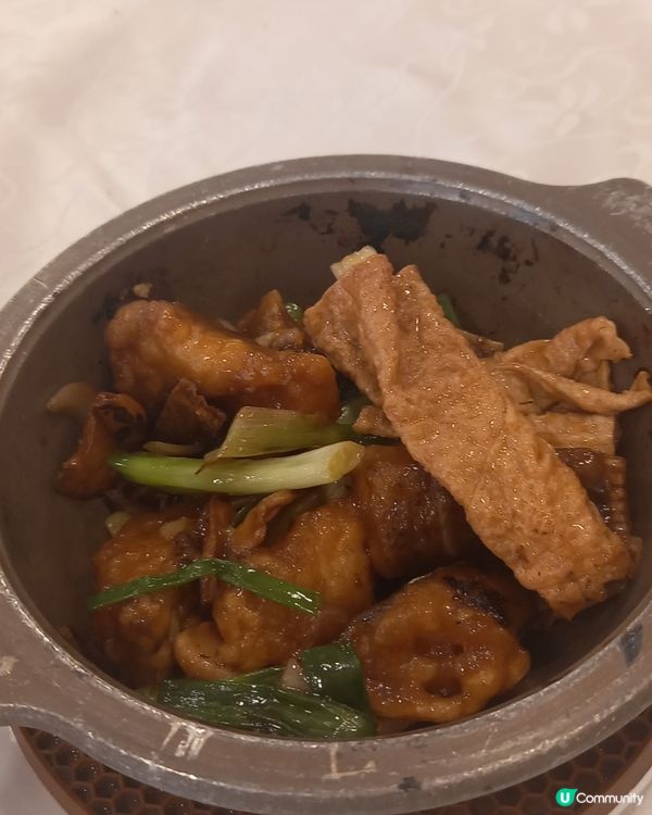 薑蔥爆斑頭腩煲 ，好好味！