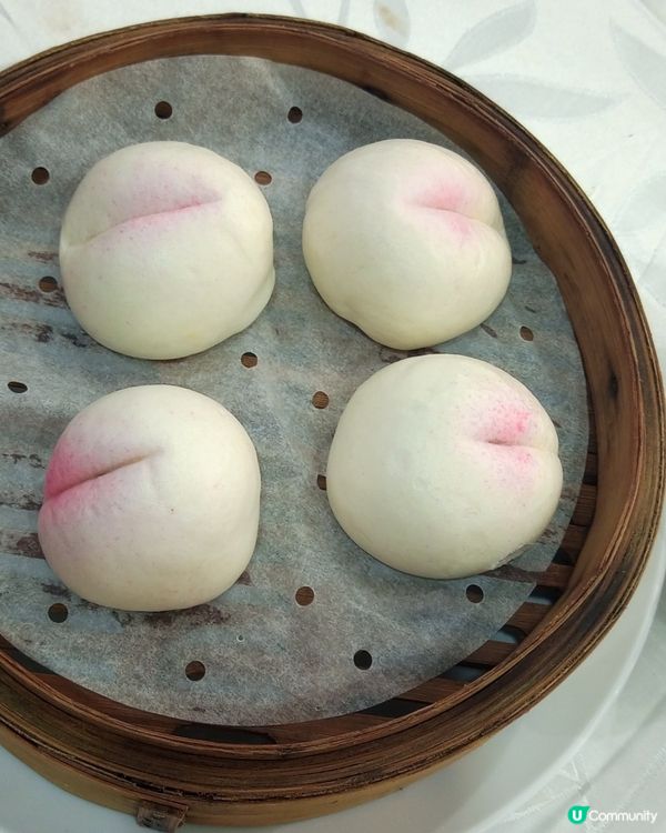 平日同家人食晚飯，有魚有菜有肉，兩個雜菜煲勁足料，小炒王很好...