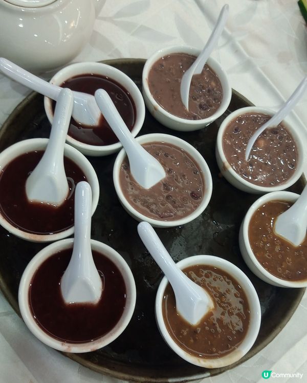 平日同家人食晚飯，有魚有菜有肉，兩個雜菜煲勁足料，小炒王很好...