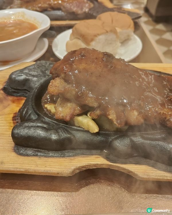 誓死既決心保護好餐廳櫈，先好嗌鐵板