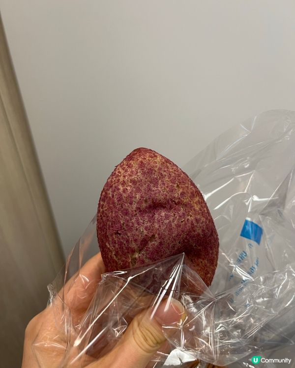 今日早餐兩隻qq包 紫薯qq+腸仔牛角酥😆