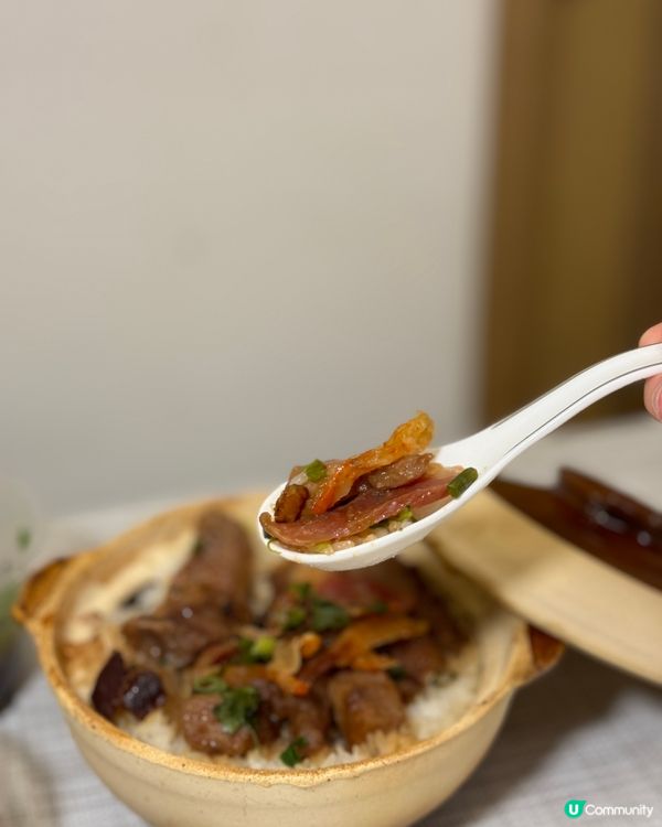 【大快活|臘味片蝦醬蝦乾豬頸肉煲仔飯】